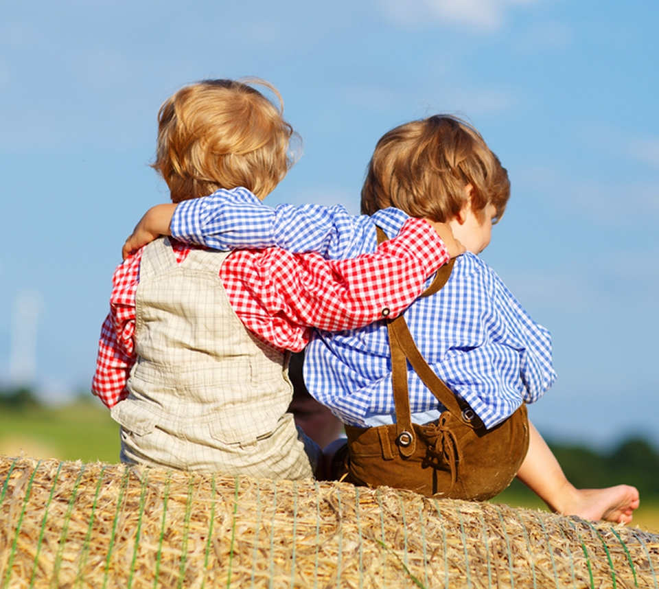 Childhood friends can form meaningful deep friendship for life